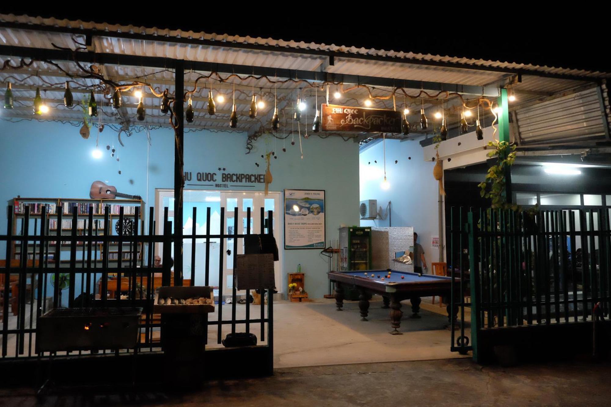 Phu Quoc Backpacker Hostel Екстериор снимка