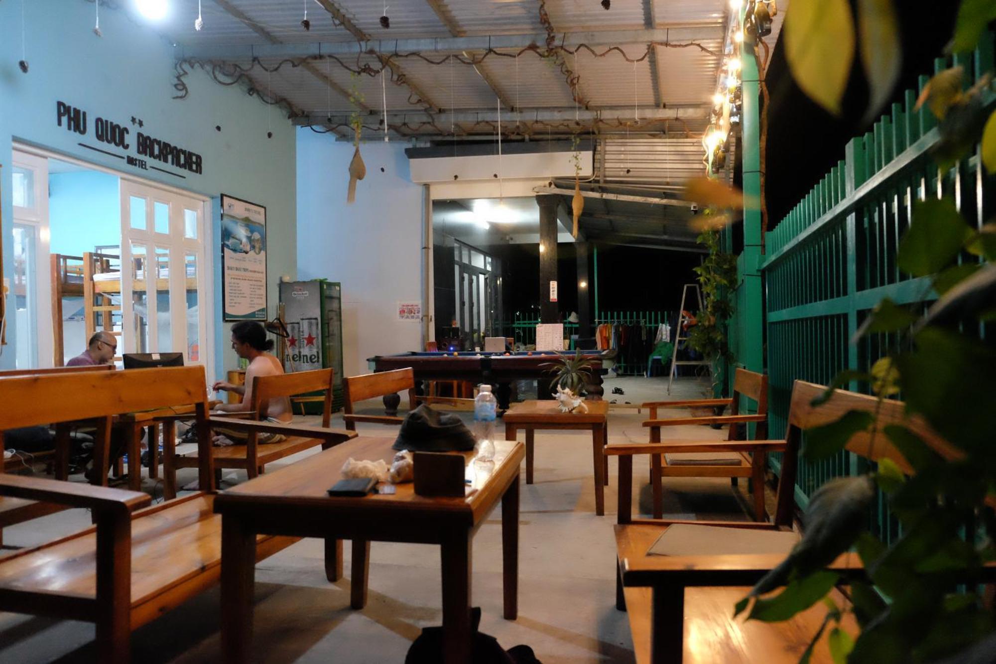 Phu Quoc Backpacker Hostel Екстериор снимка